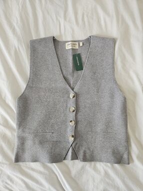 Simons Grey Knit Sweater Vest